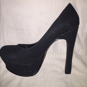 Beautiful, sleek, every occasion shoes!